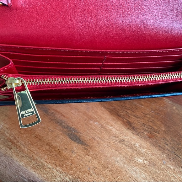 Moschino Logo Chain Clutch, Wallet, Small Bag (limited edition) - Picture 14 of 16